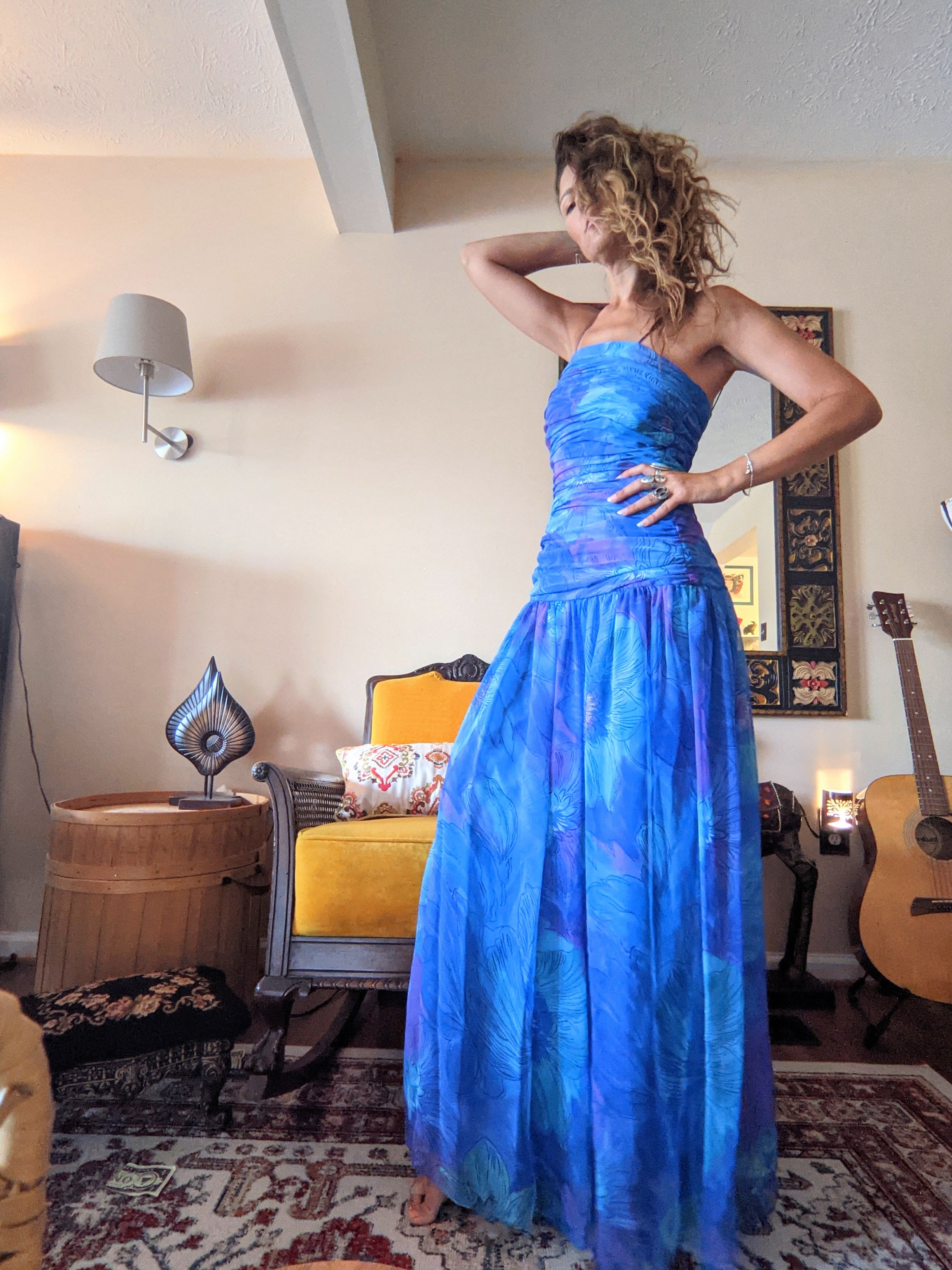1980s Drop waist Chiffon Maxi dress The Welsh Bohemian 1980s Drop waist Chiffon Maxi dress The Welsh Bohemian